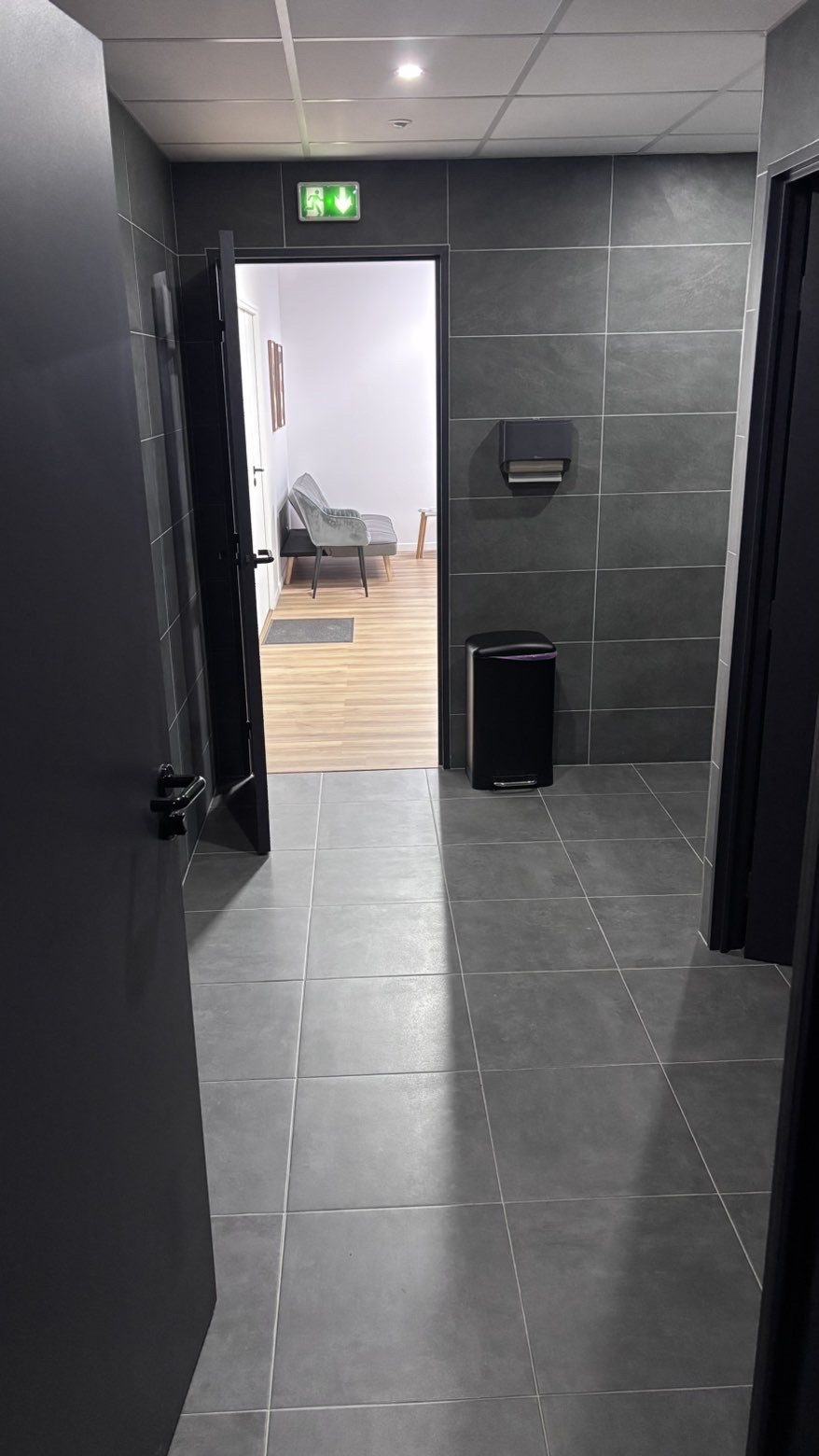 Séparation de bureau | Nabuild — espace livré