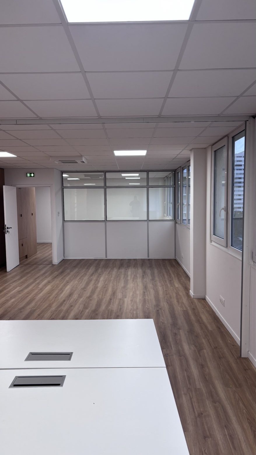 Séparation de bureau | Nabuild — espace livré