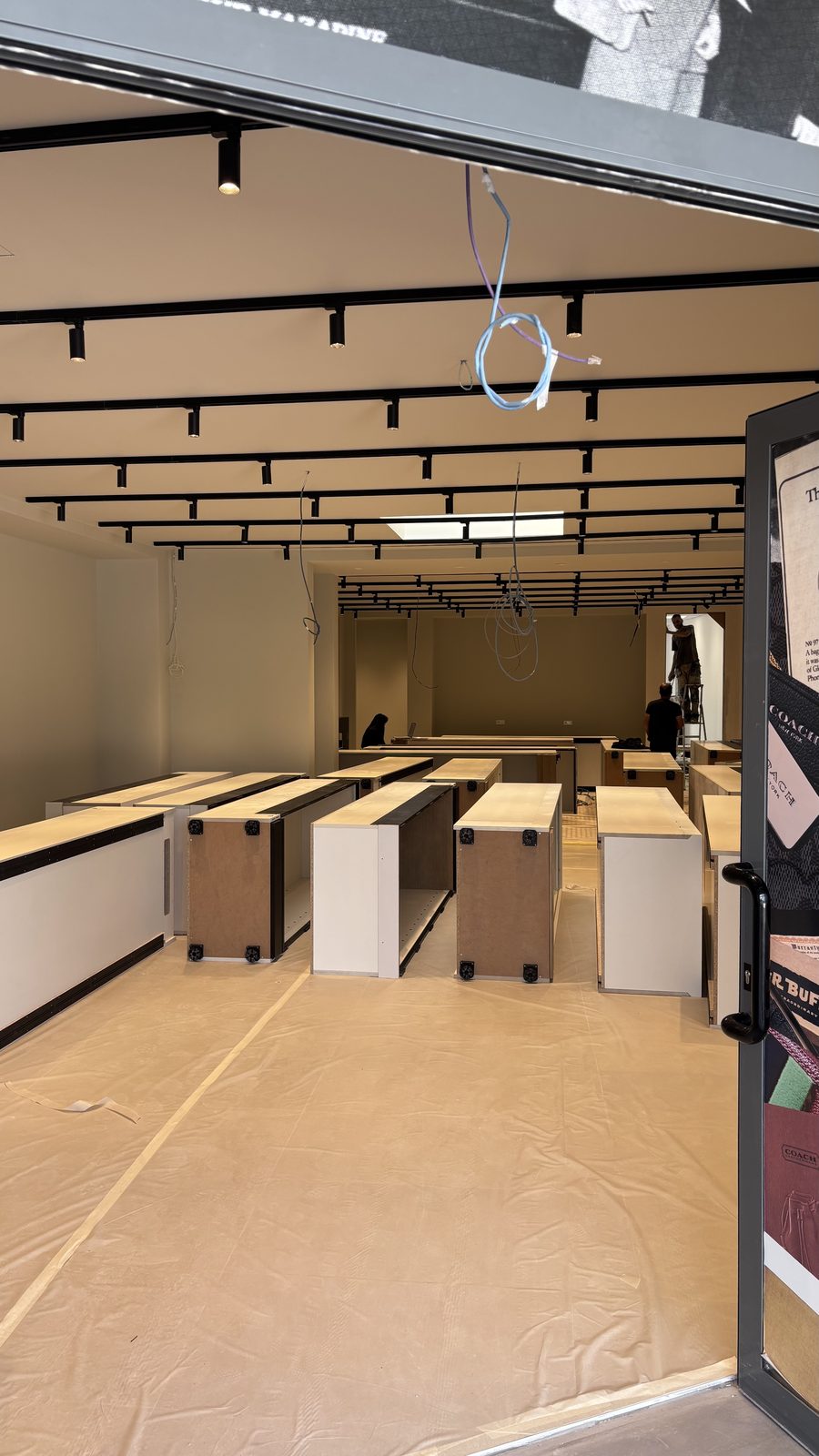 Coach — Troyes — avant et pendant les travaux